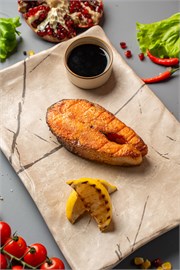 {{photo.Alt || photo.Description || 'Стейк Семги на углях'}}