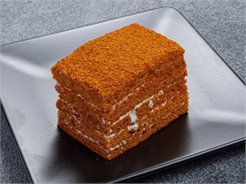 {{photo.Alt || photo.Description || 'Медовик'}}